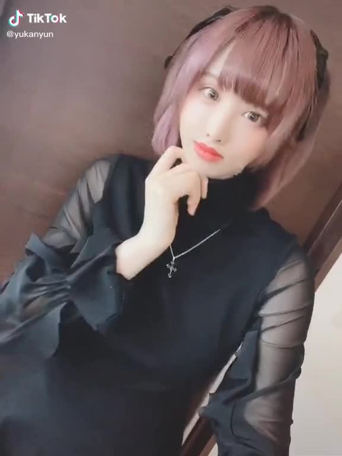 今日は七夕ライブなので衣装の動画〜！来れる人はAKIBA COLORSに19:25集合ですよ！！！入場700円😳 #七夕2020 #七夕 #アイドル