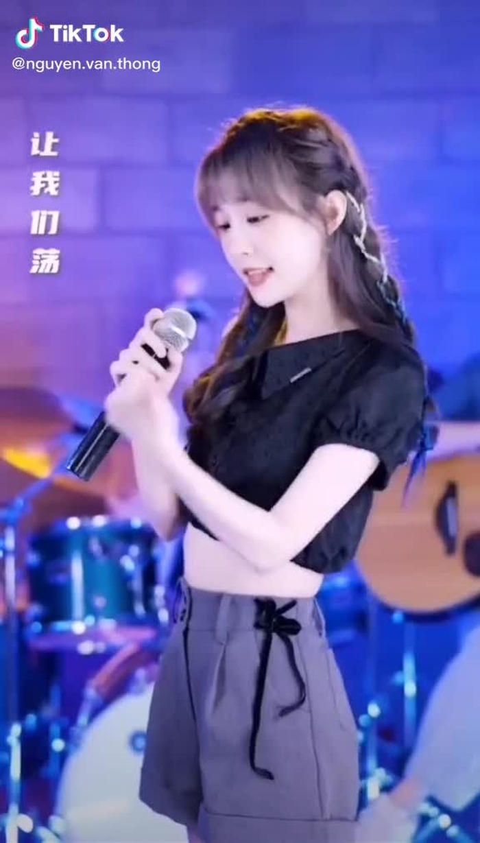 #tiktoktrungquoc #trending #xuhuong #gaixinhtiktok #gaixinh