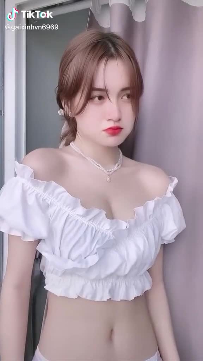 con gái Việt Nam xinh nhất mọi ng nhỉ...Idol Thanh Hồng nhé #fyp #gaixinh Công chúaaaaa bạck tuyếtt