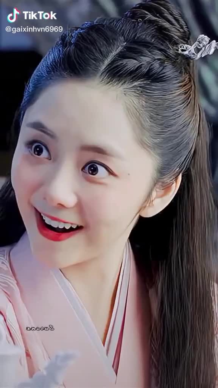 đỉnh cao nhan sắc..<3 #fyp #fypシ #viral #suranx #foryou #damtungvan