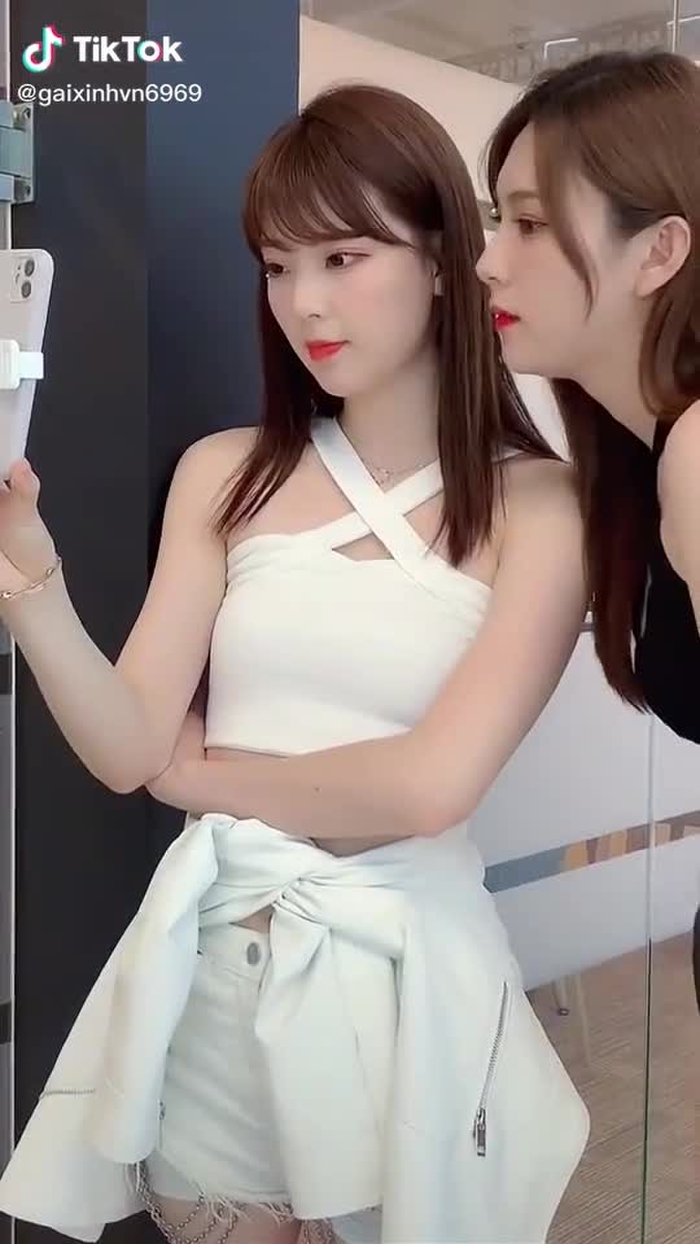 vợ nhà ai đây ạ ra dắt về nè..^^ #fyp #tiktok #xuhuong #gaixinh #foryou #fyb