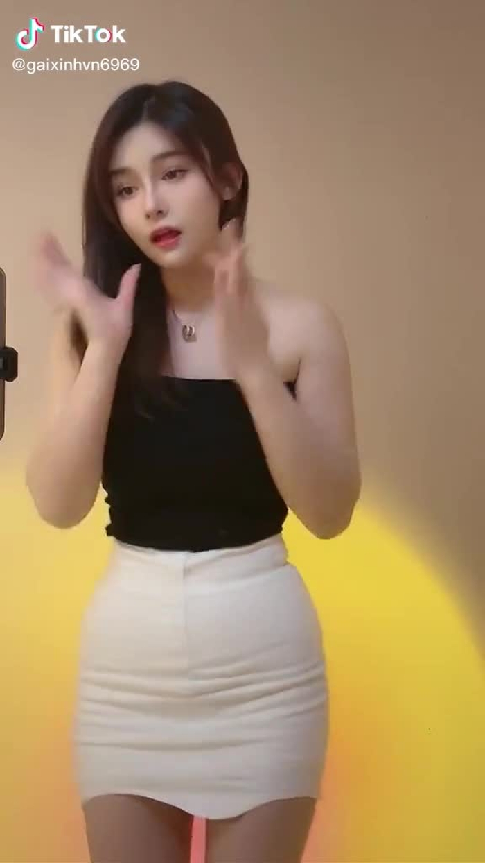 tiếc gì 1 tim cho thiên thần nà <3 #tiktok #tiktokvn#gaixinh #foryou #fyp 3