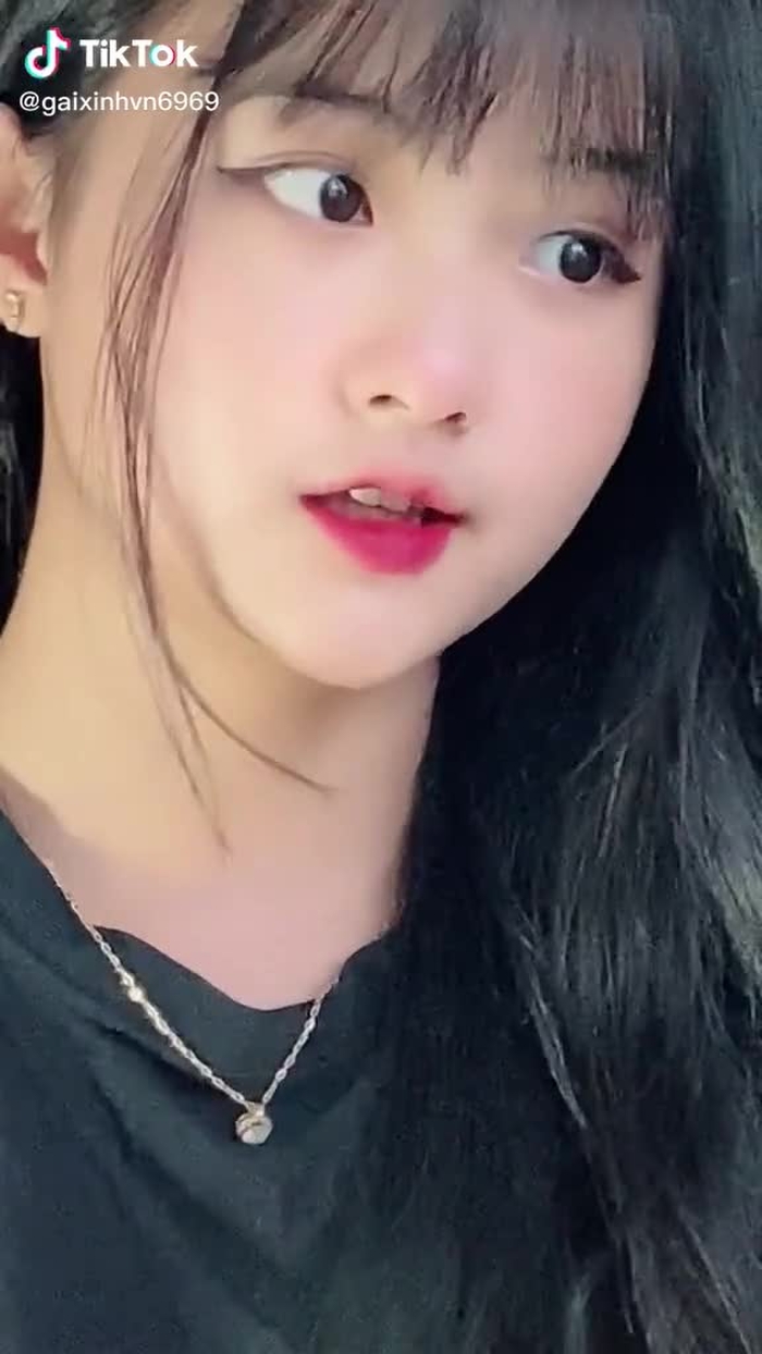 riết ko biết xinh thật hay do app nữa hix hix.. Phải không anh nhỉ 😌