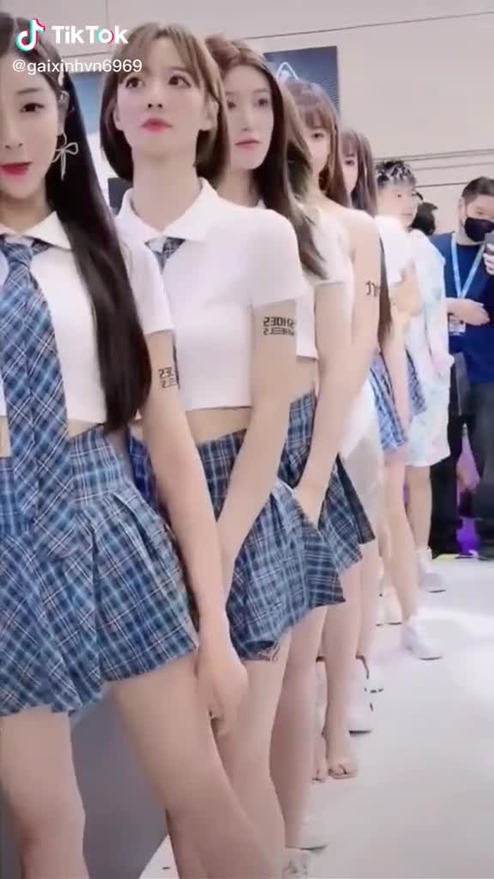 không rời mắt được luôn ấy .. #gaixinh #girls #gaixinhvn123 #NhanVatHoatHinh