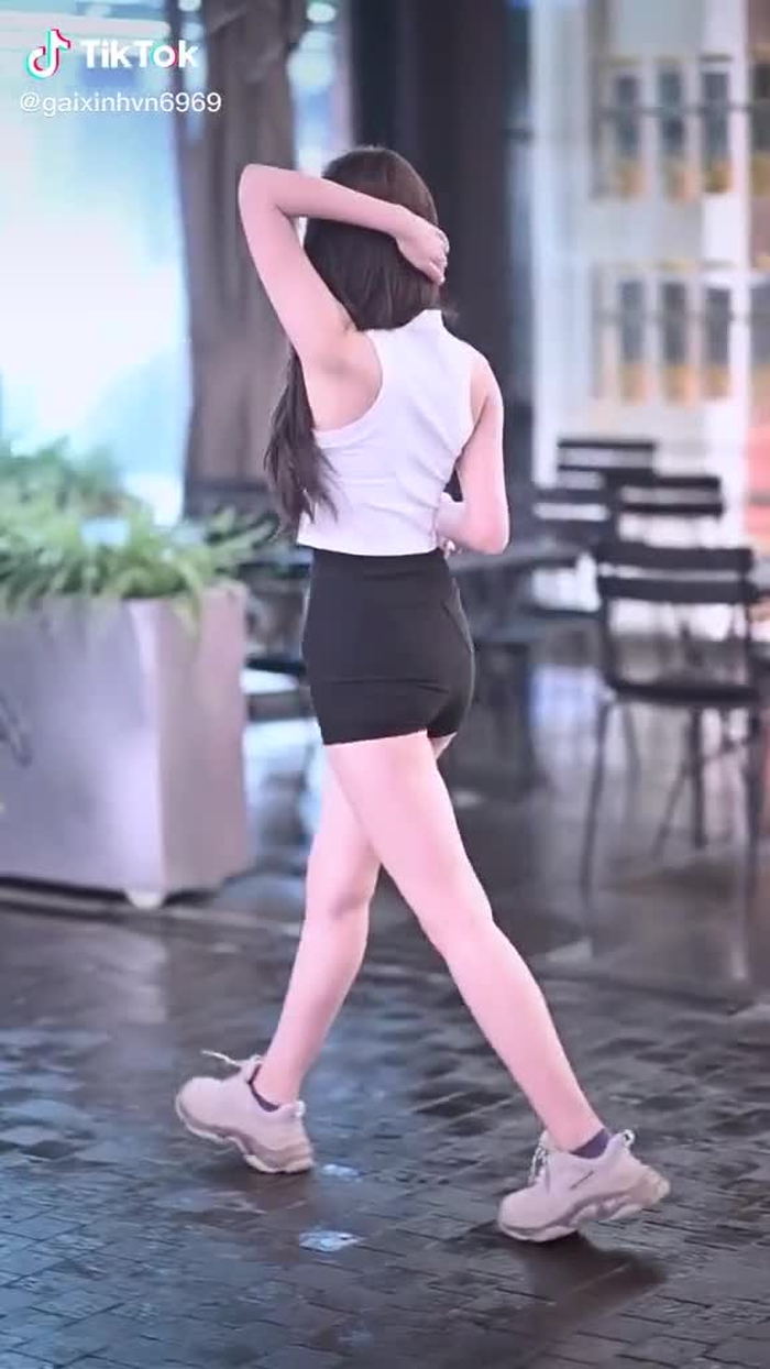 Anh gì đó ơi? Cho em hỏi con đường nào vào tim anh vậy..#tikto #fyp #gaixinh #gaixinhtiktok #gaidep #xuhuong 1