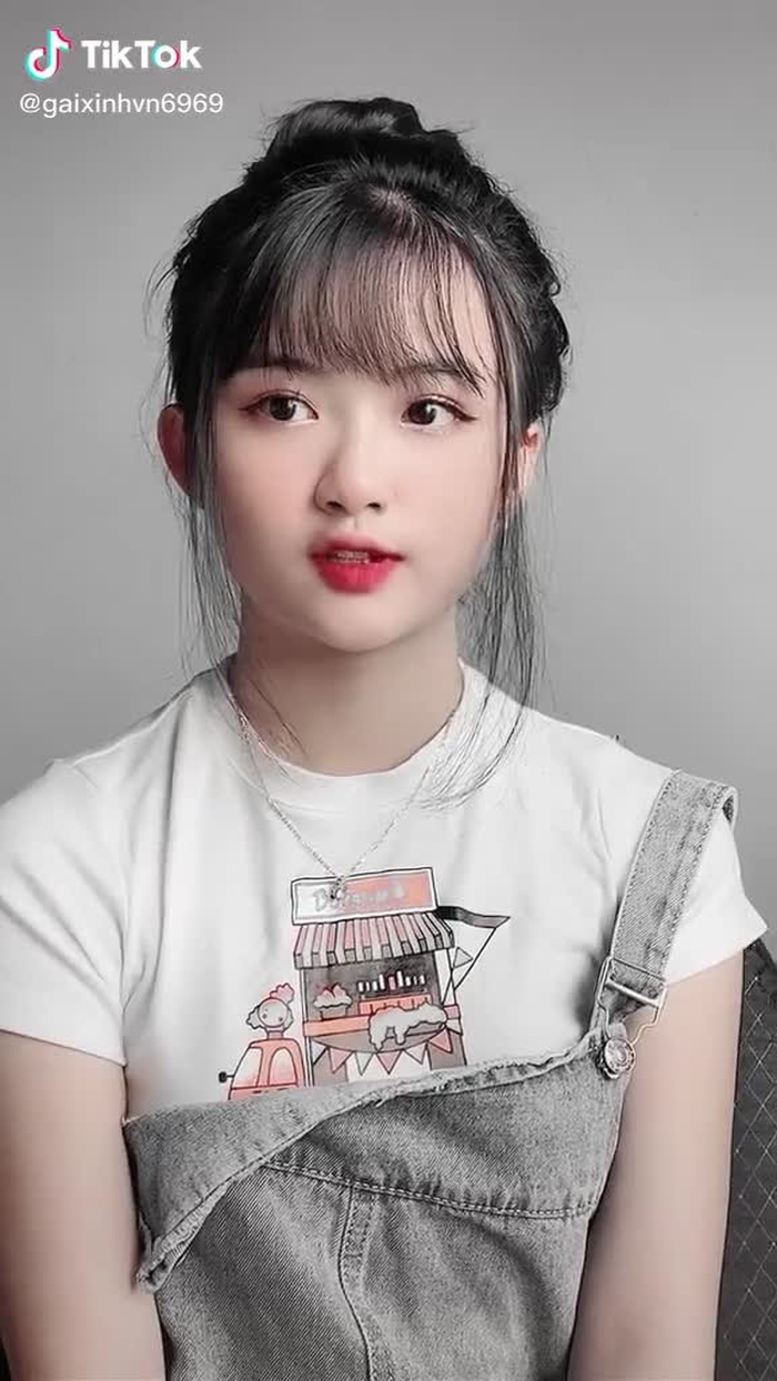 con gái vn mình vẫn xinh nhất nhỉ..tên ở comment nhé ^^ #gaixinhtiktok #tiktokvn #fyp 3