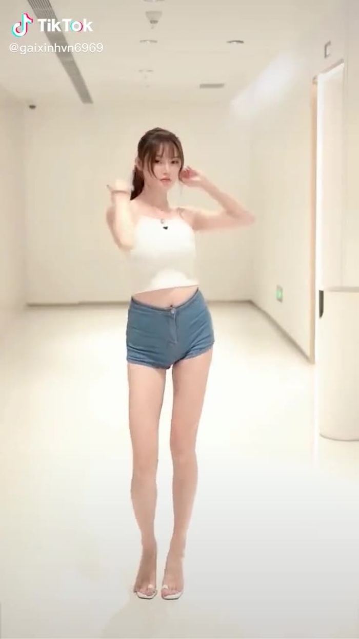 ngắm muốn u mê ..#dongbangkhunghinh #sexybody #nghenghiepcuatoi #onhavandep