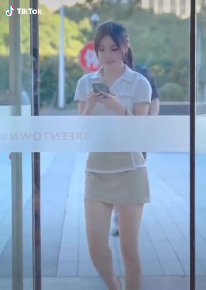 不专心因为你,🙈像好的朋友一样停止炸弹谢谢,💞❤#fypシ #fypdonggggggg #whitegirl #tiktokviral2021 #StayColorfitAtHome #xyzbca #chinesetiktok