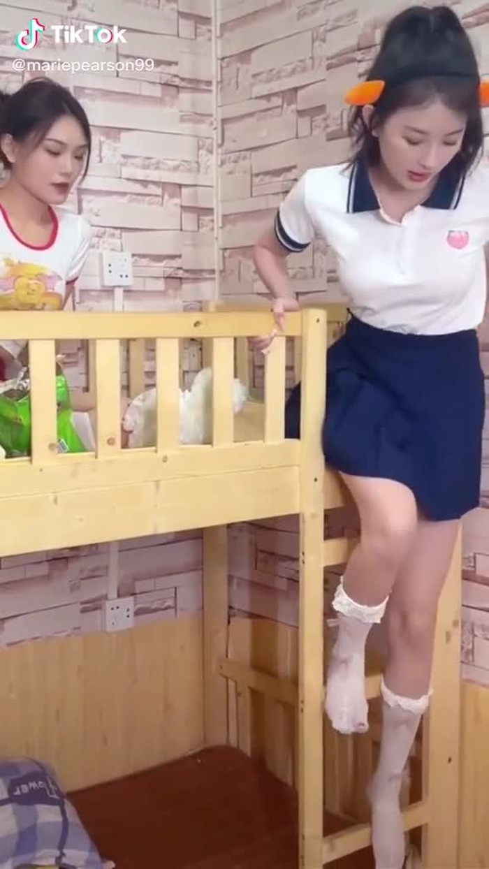 Yêu nhau cho đỡ cô đơn a ơi😂😂❤️❤️#NhanVatChinh #Lalisa #ChupAnhPhanThan