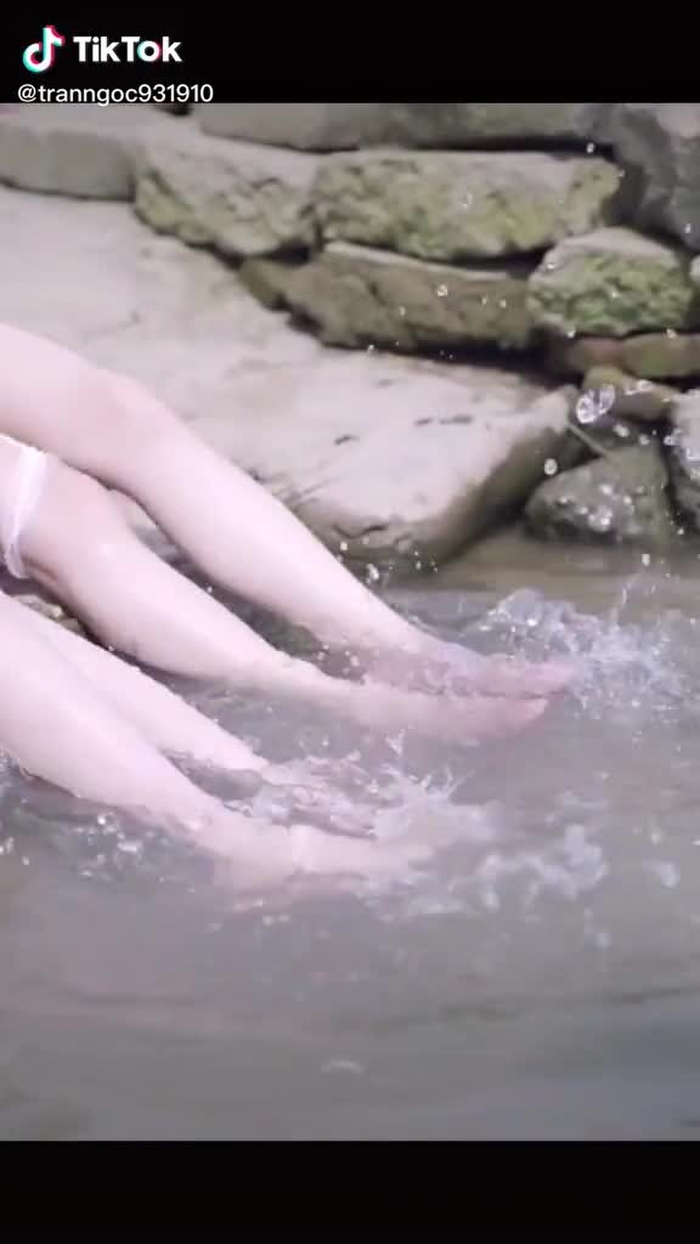 gửi tặng anh 1 bầu trời nắng hạ , nhìn anh cười giống OX em ghê #tiktok #cuocsong #xuhuong #TVSHOWHAY
