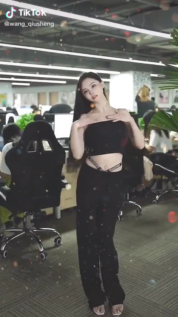 wang_qiusheng (@wang_qiusheng) on TikTok 18