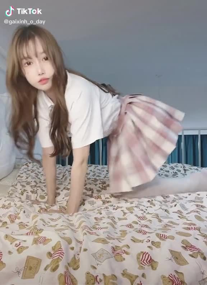 #xuhuong #ONhaVanVui #gaixinhtiktok
