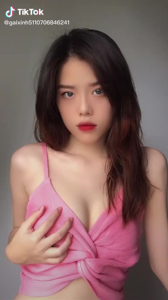 Gái xinh Asia (@gaixinh5110706846241) trên TikTok 6