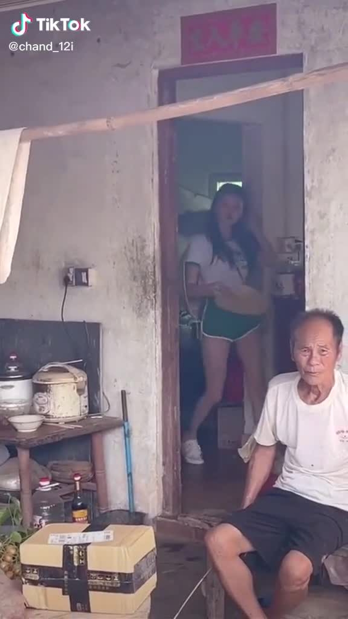 bantu isiin kata² kak