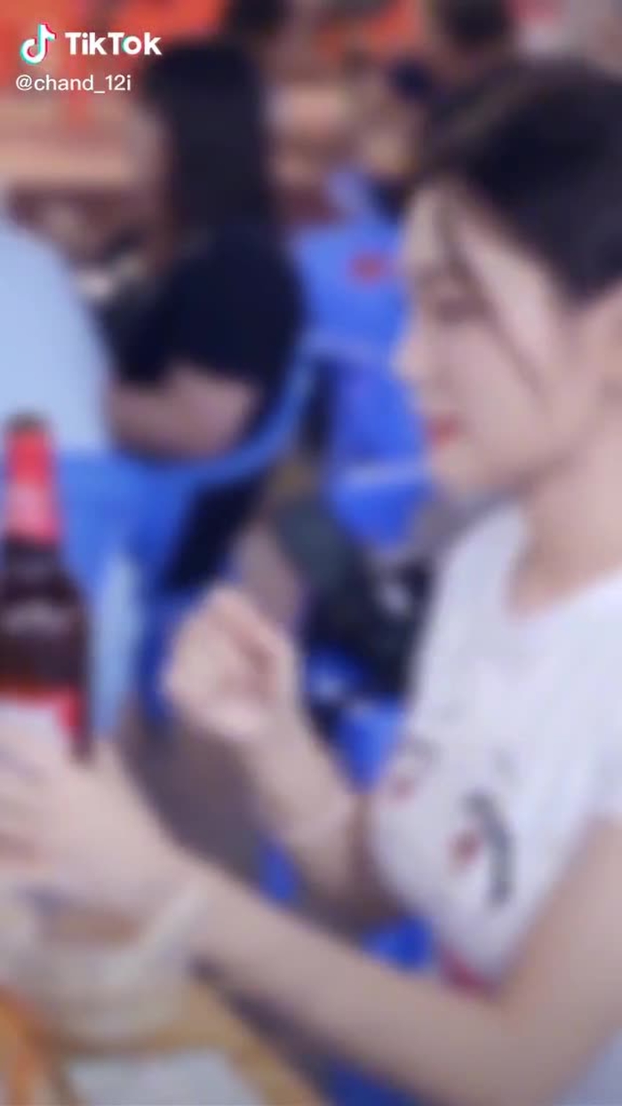 btw Kalian udh pernah minum belum?#YangPentingLakuin #KrisbeePillowNoMellow#chand_12i