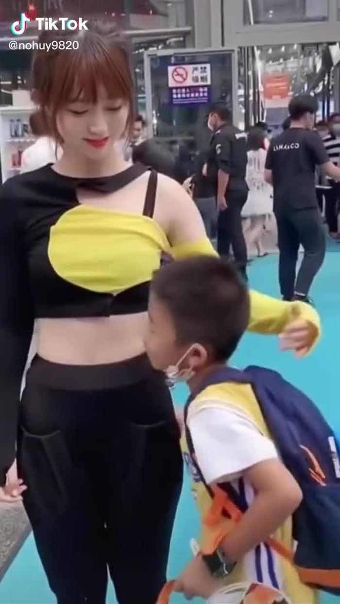 tự dưng muốn làm trẻ con 🤭🤭🤭