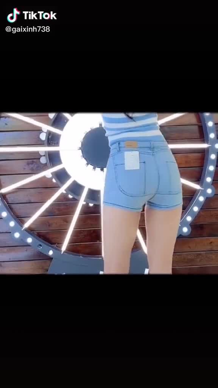 Anh thấy em múa có đẹp hongg #gaixinh #girls #gaixinhvn123 #BacThayBienDao