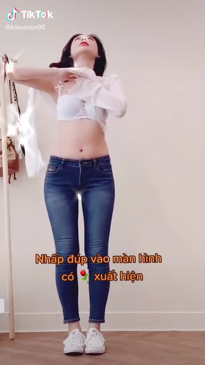 Nhấn đúp vài màn hình có bông hồng nha#gaixinh #gaixinhvn123 #girls #xuhuong #typ