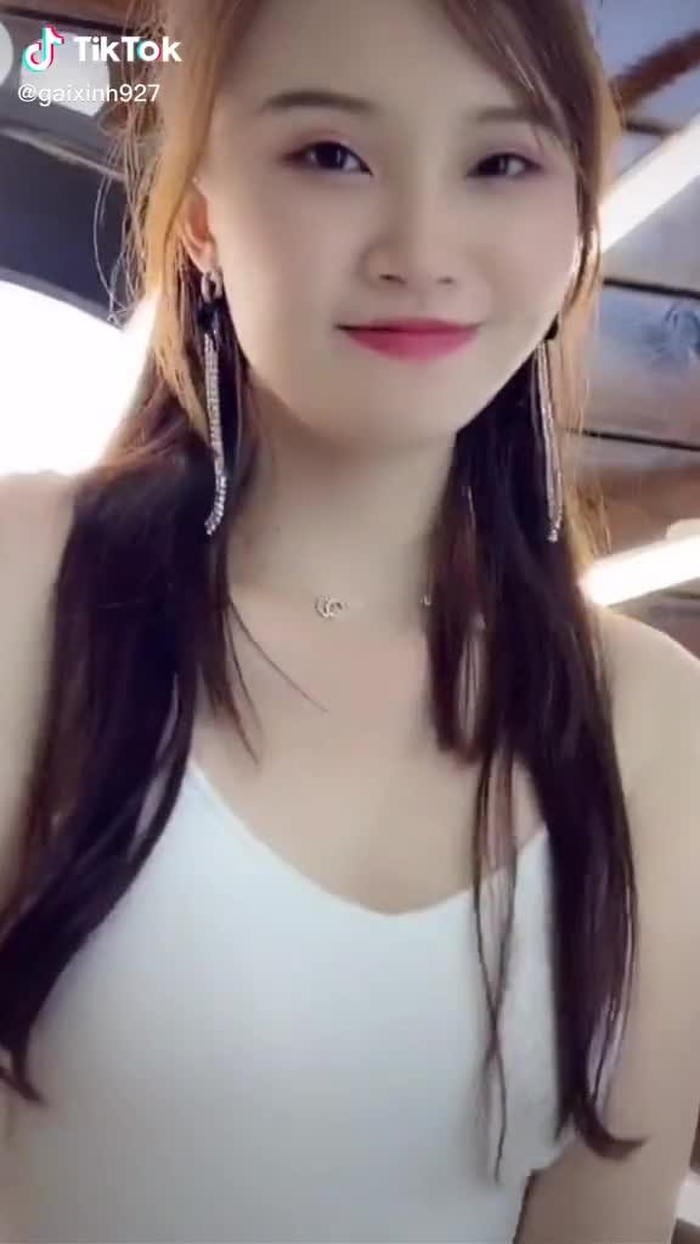 #gaixinh910 #gaixinhvn123 #gaixinh #girls #AnCungTiktok #TrenMatBao 1