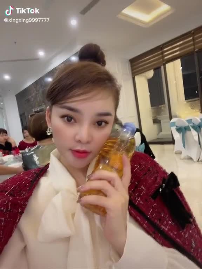 Đi tìm đối thủ😜😜😜😜#gaivinh_37