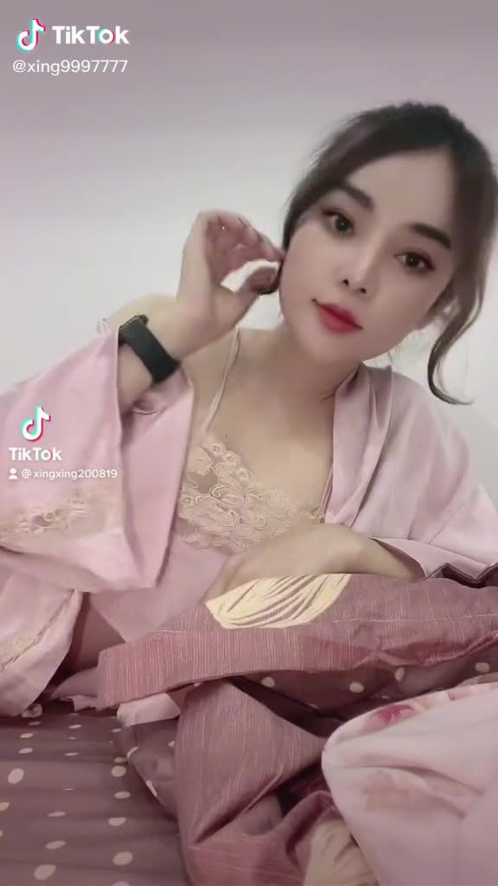 Đẳng cấp giỏi chuyện giường chiếu😂😂😂😂