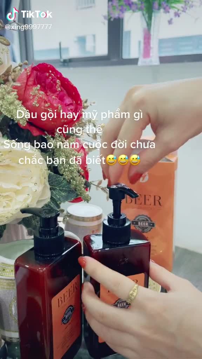 Để tránh lãng phí mất 1 lần gội đầu mn hãy lấy gì hứng nhé😜😜😜😜#mẹovặt #xuhuong