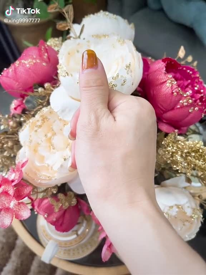 Có hẳn 3 nốt ruồi tay phải luôn mà mở 2 cửa hàng sập cả 2 đây nàiiii🤣🤣🤣🤣#xuhuong