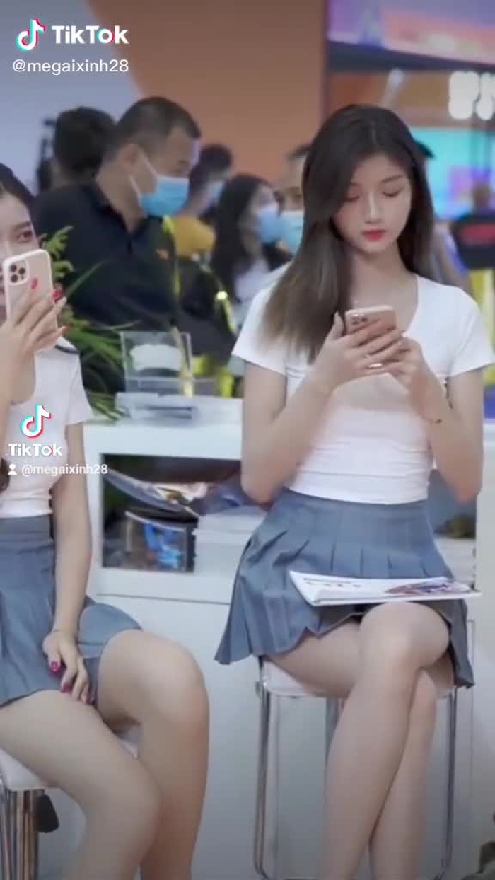 #gai #gaixinh #gaixinhtiktok #foryou #xuhuong 3