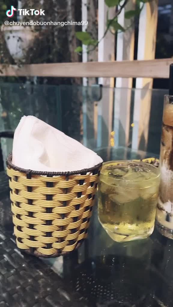Có những ngày đầu óc trống rỗng 😞