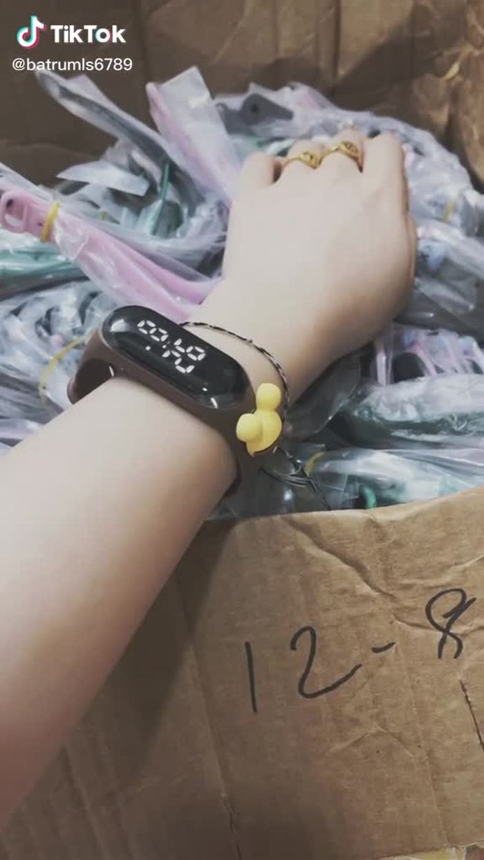 Đồng hồ trẻ em 🥰