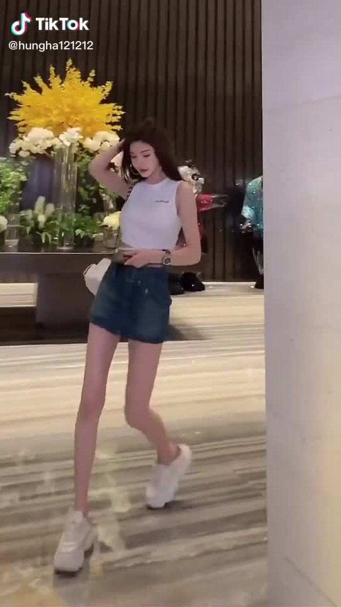Hôm nay anh có hẹn không#gái_đẹp #gáixinh #gái #gáidep #gáixinhtiktok