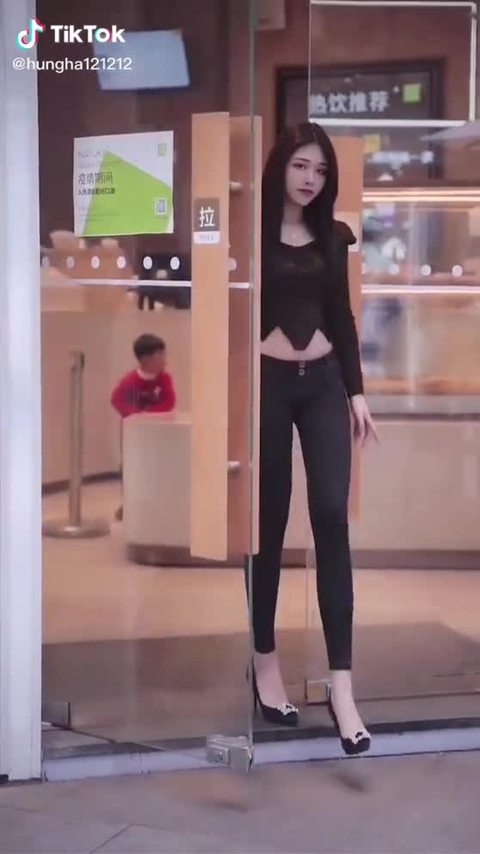 Em đi tìm anh#gái_đẹp #gáixinh #gái #gáidep #gáixinhtiktok 3