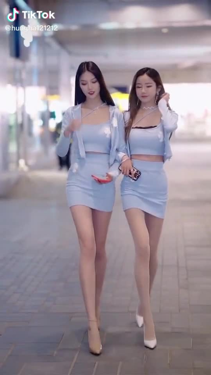 Giữa em và cô ấy anh chọn ai#gái_đẹp #gáixinh #gái #gáixinhtiktok #gáidep