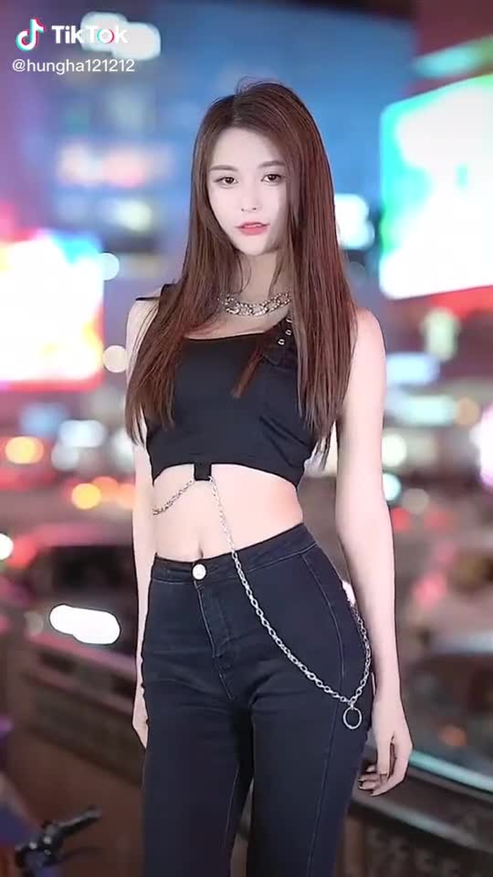 Dáng em yêu kiều thướt th#gáixinh #gái #gái_đẹp #gáixinhtiktok #gáidep