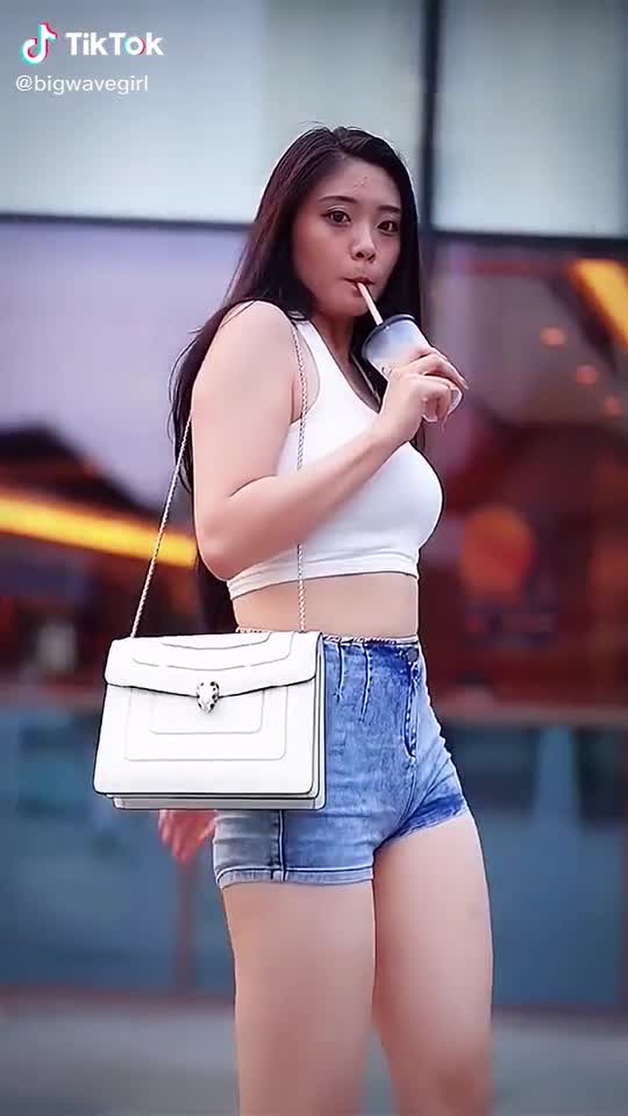 Beautiful girl with a healing smile😊#Sexy #foryou