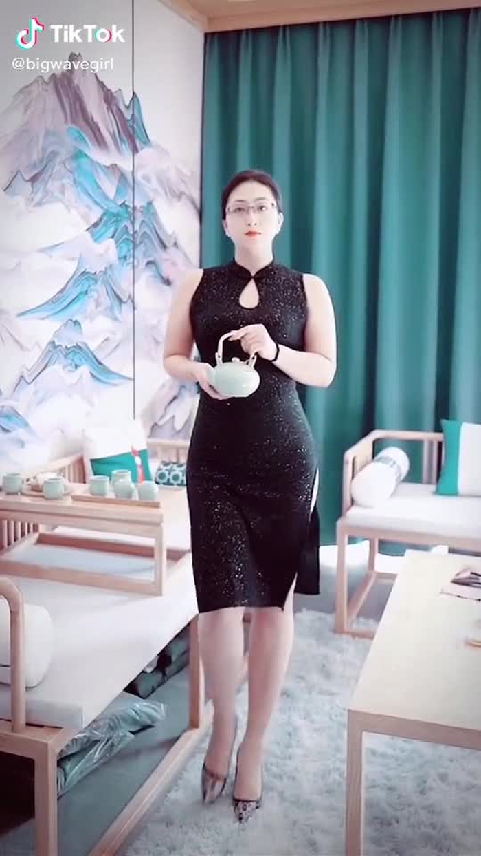 user4912638027723 (@bigwavegirl) on TikTok 36