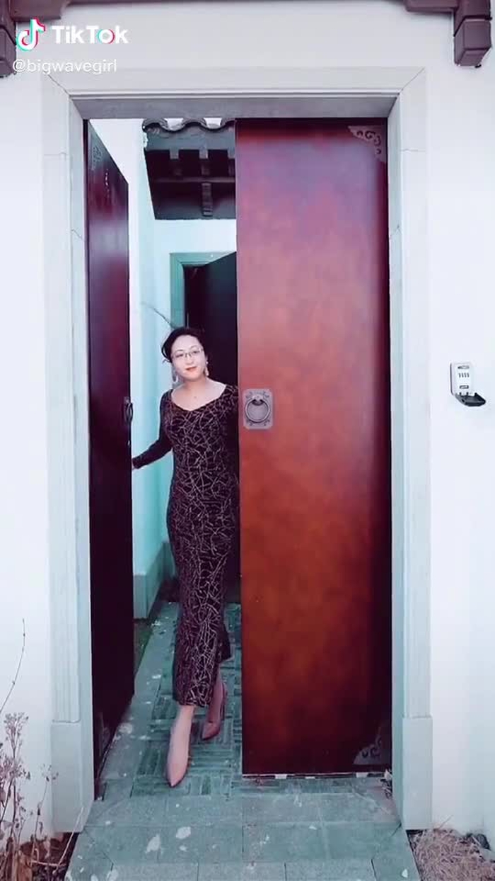 user4912638027723 (@bigwavegirl) on TikTok 41