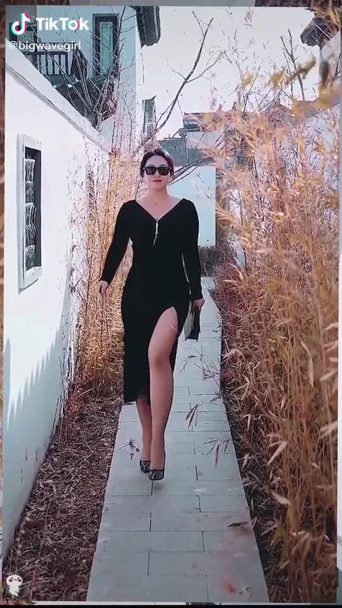 user4912638027723 (@bigwavegirl) on TikTok 43