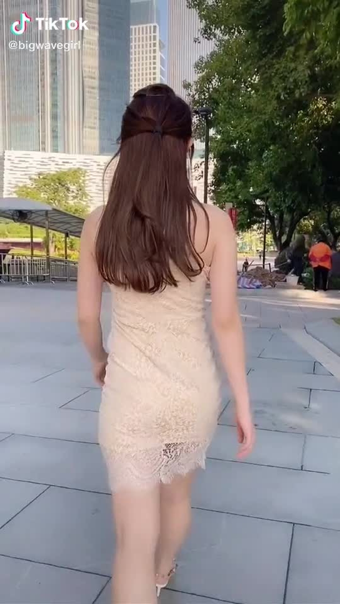 user4912638027723 (@bigwavegirl) on TikTok 76