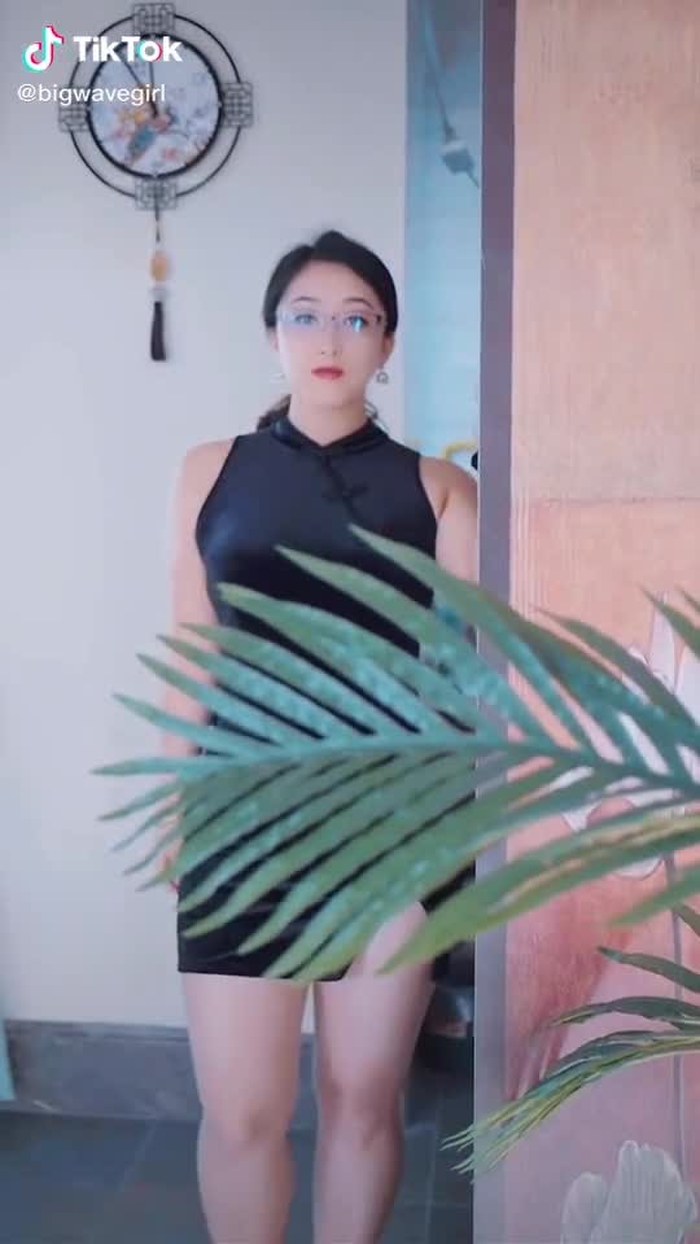user4912638027723 (@bigwavegirl) on TikTok 103