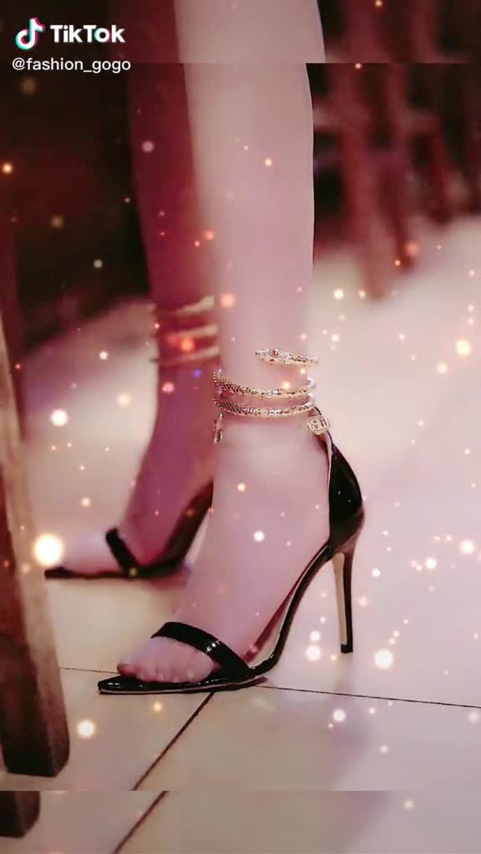 #fashion #thoitrang #gáixinh #đườngphố #giảitrí