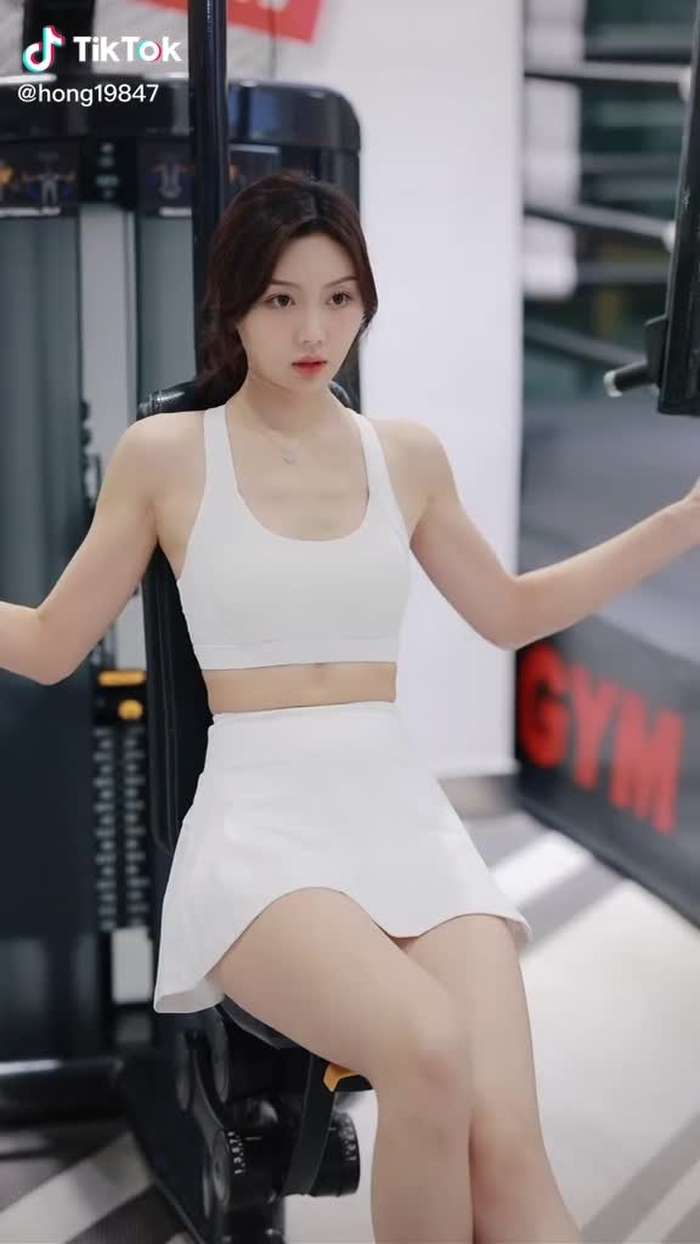 白衣少女#biutifullgrils #chinesegirl #美腿很重要 #素敵