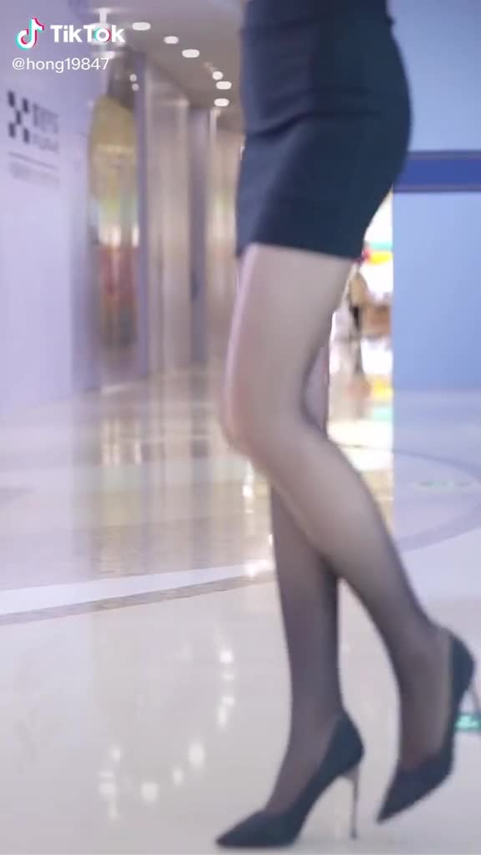 有没有那么一个人能让你停留#长腿丝袜美女#おすすめ #chinesegirl #大长细腿 #可愛い