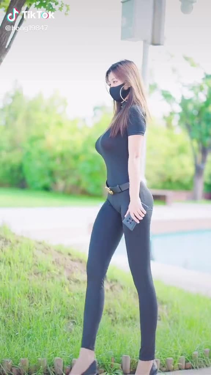 快乐的时间过得就是快#可愛い #おすすめ #chinesegirl #大长细腿
