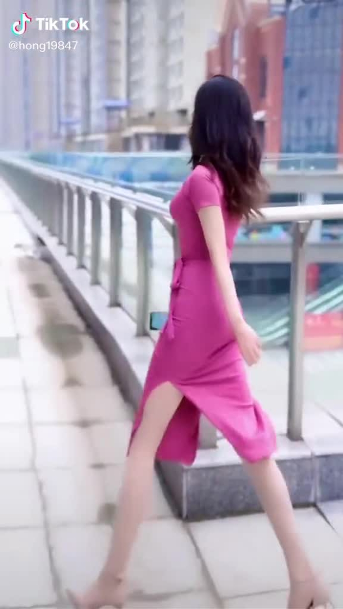 生活不需要烦恼#おすすめ #chinesegirl #街拍时尚 #大长细腿