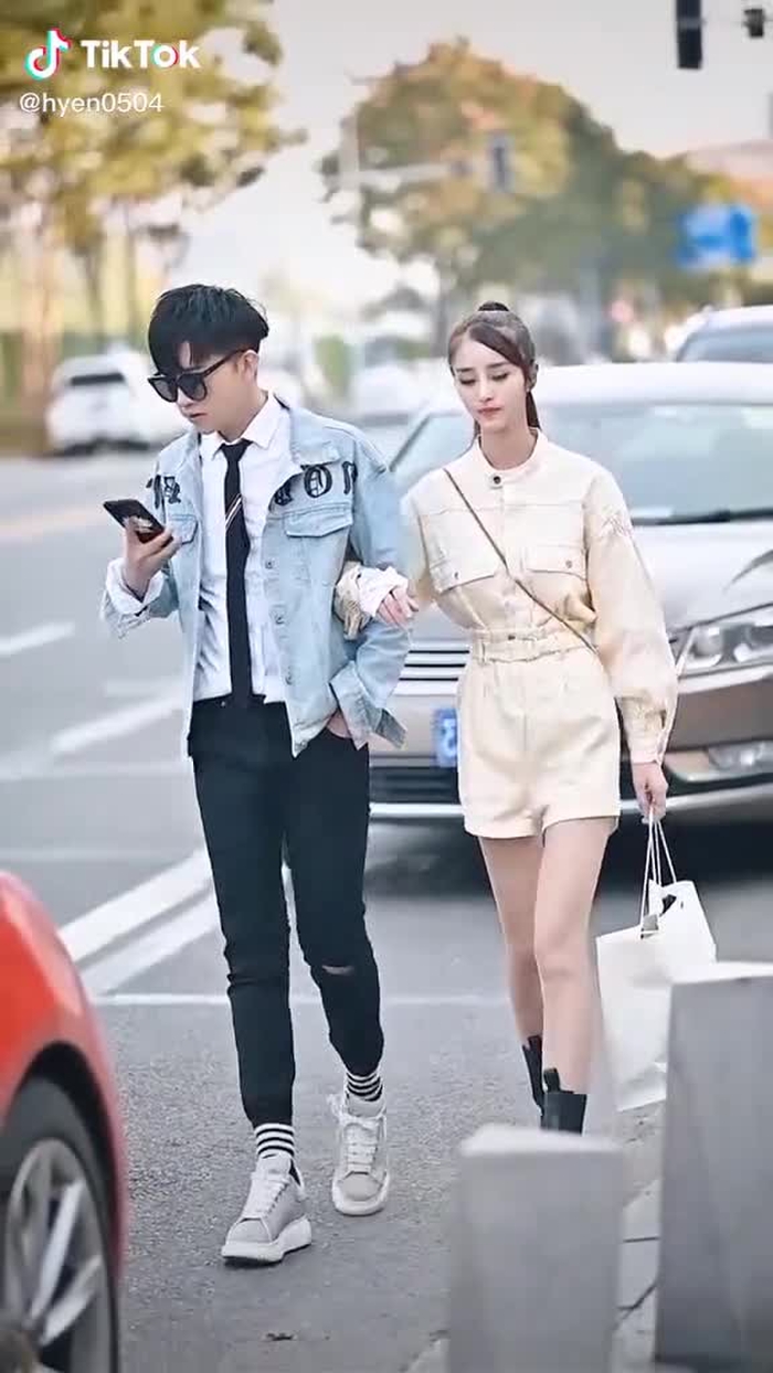 这大叔是什么神仙操作？#chinesestreetfashion #gaixinh #chinastreetstyle #couple