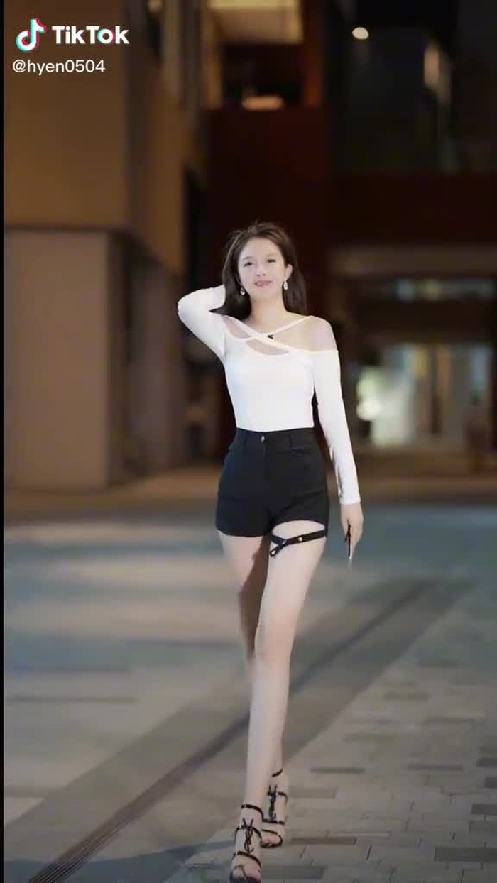 💯💯💯#fypシ #girl #gaixinh #chinesestreetfashion #streetfashion #chinastreetstyle #style #fashion #streetwear 1