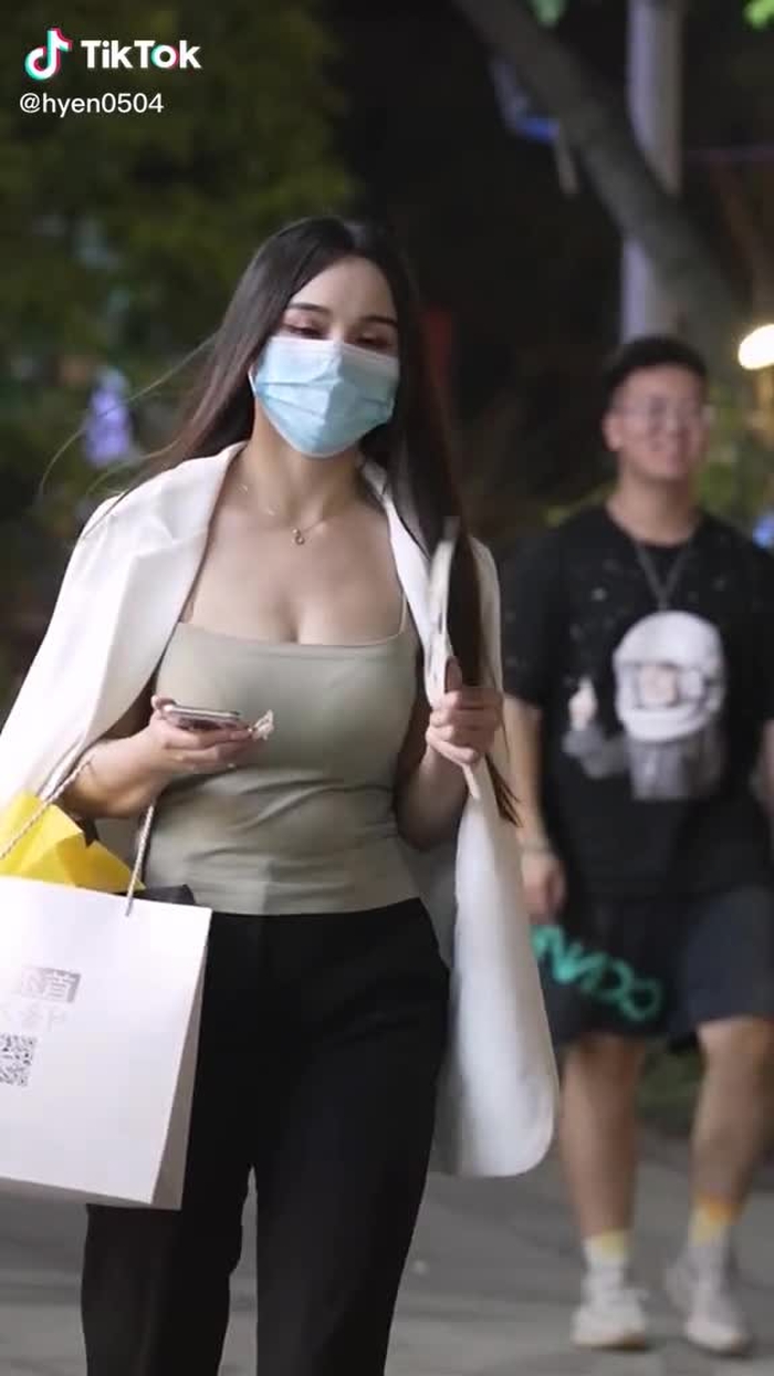 💯💯💯 #chinesestreetfashion #chinastreetstyle #gaixinh #streetwear #streetfashion #streetstyle #fypシ #douyin