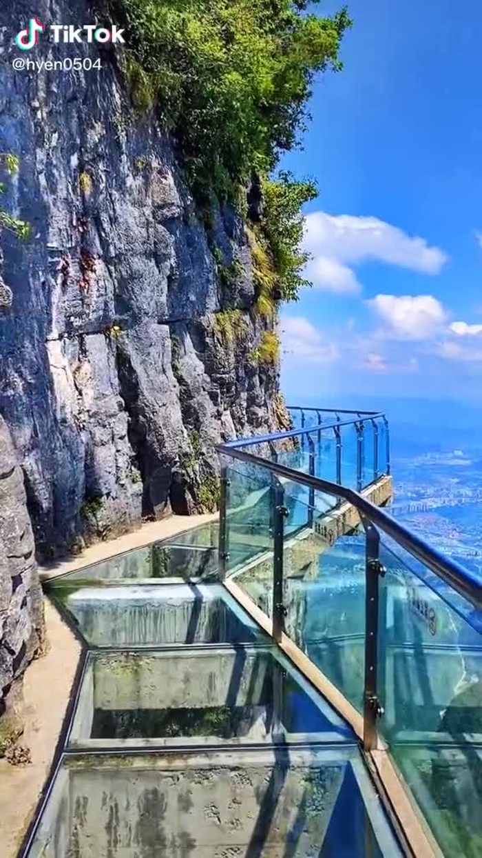 蓝天和白云都会如期而至，只要心中有爱，一切都会烟消云散 #foryou #scenery