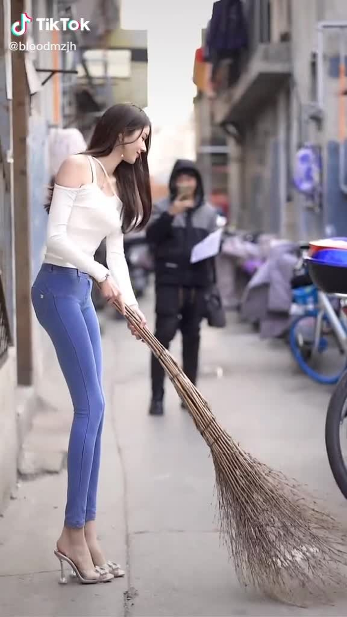 user6578443390459 (@bloodmzjh) on TikTok 14